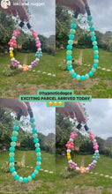 Load image into Gallery viewer, š¼ Multicolor Daisies š¼ Silicone Bead Collar