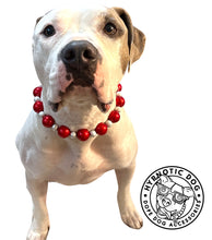 Load image into Gallery viewer, Jumbo Santa Baby Bead Collar