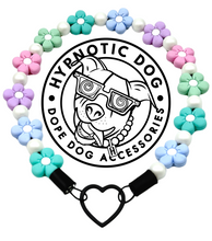 Load image into Gallery viewer, š¼ Spring Fling Daisies š¼ Silicone Bead Collar