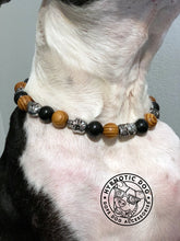 Load image into Gallery viewer, Conqueror Bead Collar