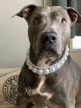 Load image into Gallery viewer, Classic White Pearl Triplo Acrylic Bead Collar