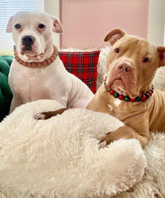 Load image into Gallery viewer, Christmas Frost Bead Collar