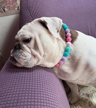 Load image into Gallery viewer, Bubblegum Acrylic Bead Collar