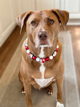 Load image into Gallery viewer, Santa Claus Bead Collar