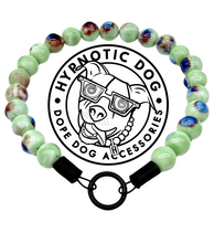 Load image into Gallery viewer, Melon Green Abstract Ceramic Bead Collar