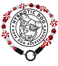 Load image into Gallery viewer, Peppermint Swirl Bead Collar