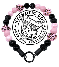 Load image into Gallery viewer, Pink Leopard Heart Bead Collar