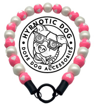 Load image into Gallery viewer, Pink Valentine&#39;s Heart Bead Collar
