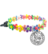 Load image into Gallery viewer, 🟧 18.5&quot; Slip On (Rose Gol1 O-Ring) Field of Daisies 🌼 [DECORATIVE ONLY] Bead Collar - PRE-MADE/FINAL SALE
