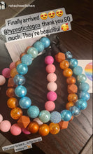 Load image into Gallery viewer, Glacial Glitter Bead Collar